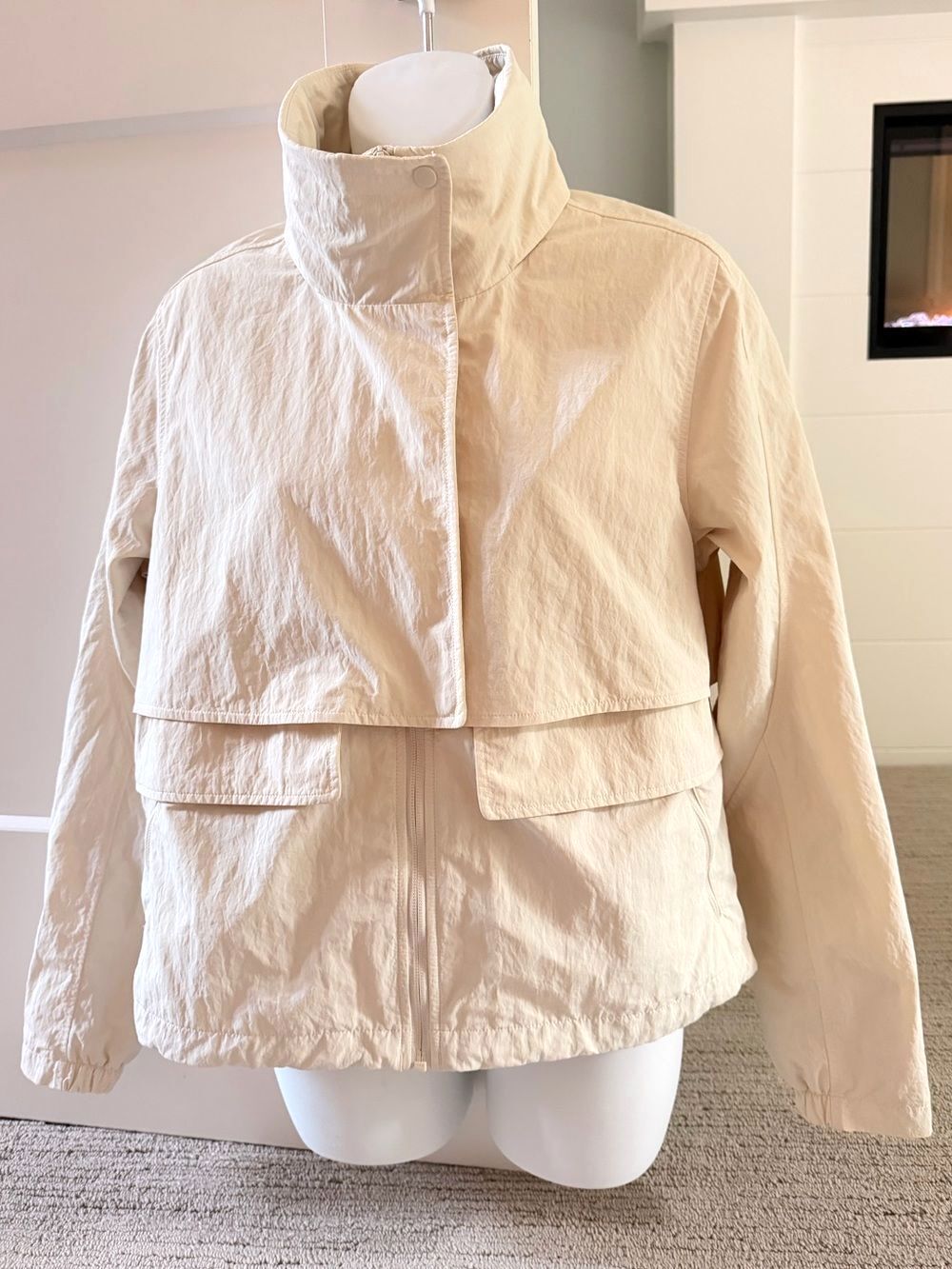 LULULEMON athletica Always Effortless Light Ivory Jacket 6 NEE $148 soldout!!